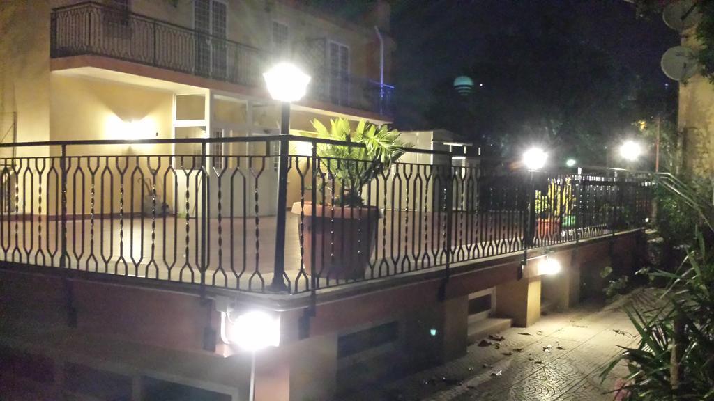 Le Streghe Di Roma Hotel Exterior foto